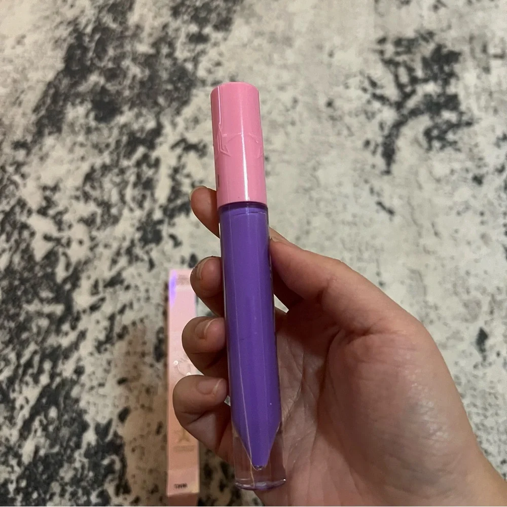 jeffree star supreme full pigment lip gloss frosting for dinner Aug sale
